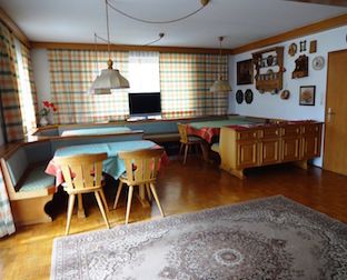 Ferienhaus Julia – Außenansicht 2